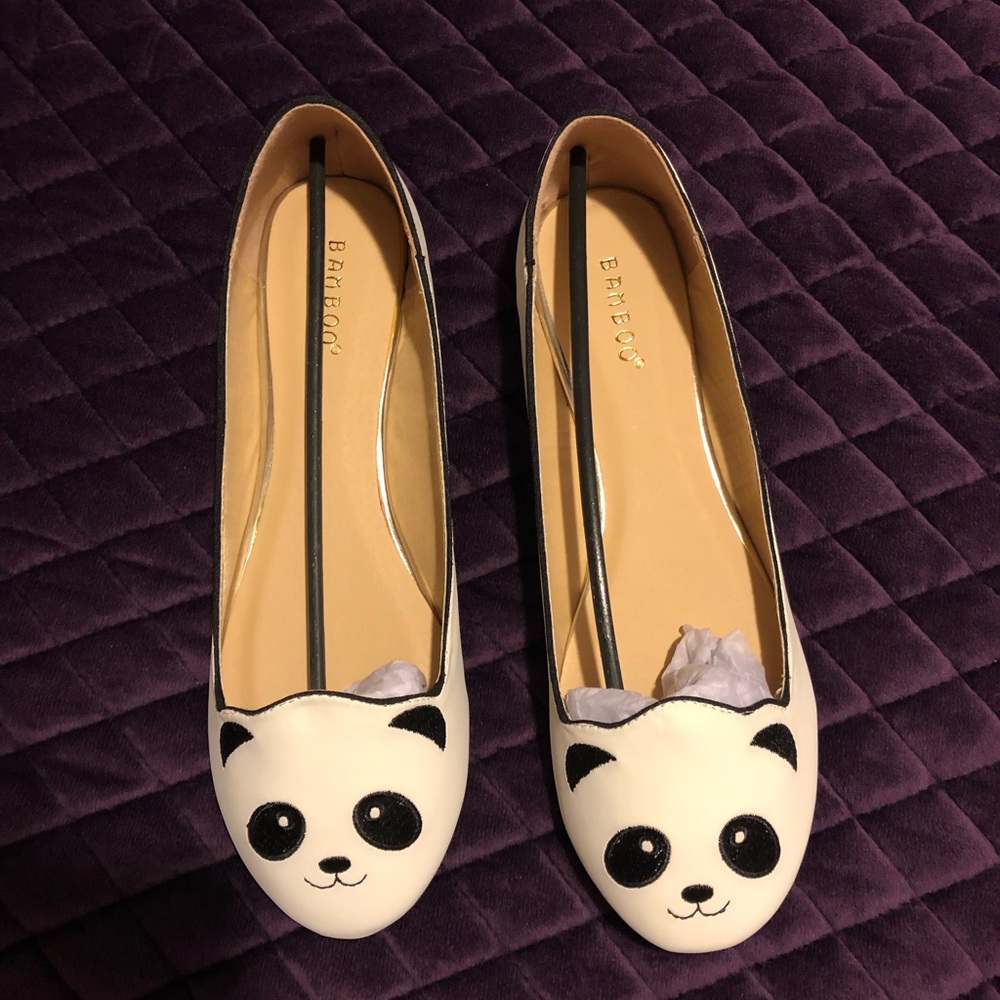 !!!!SOLD!!!! Panda 🐼 flats